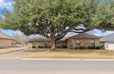 Lake Marble Falls Home For Sale in Meadowlakes Texas