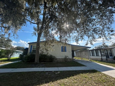 Lake Idlewild Home For Sale in Fruitland Park Florida