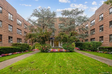 Elegant Studio Living at Canterbury Gardens, Located in the - photo 20
