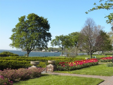 Elegant Studio Living at Canterbury Gardens, Located in the - photo 22