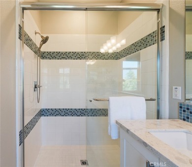 Welcome to Coastal Walk, one of Huntington Beach's newer - photo 25