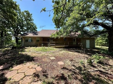 Beautiful lake property on 2 acres in a prime location near - photo 25