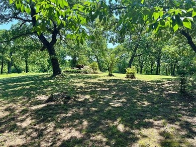 Beautiful lake property on 2 acres in a prime location near - photo 26