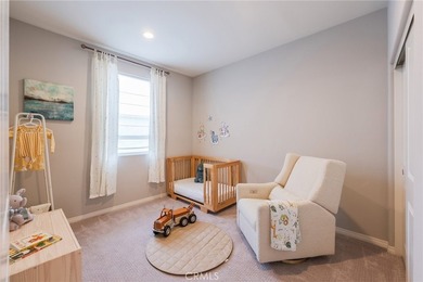 Welcome to Coastal Walk, one of Huntington Beach's newer - photo 28