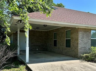 Beautiful lake property on 2 acres in a prime location near - photo 28