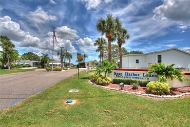 Ideally located within walking distance to the Community Center - photo 29