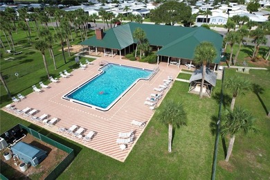 Ideally located within walking distance to the Community Center - photo 33