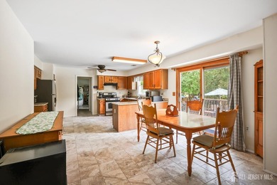 Welcome home! Center Hall Colonial in Heritage Chase with so - photo 14