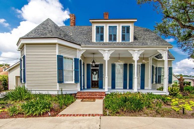 (private lake, pond, creek) Home For Sale in Patterson Louisiana