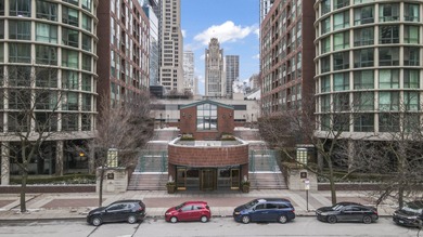 Lake Michigan - Cook County Condo For Sale in Chicago Illinois