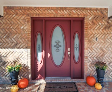GORGEOUS ONE OF A KIND, CUSTOM Tudor home with plenty of space - photo 13