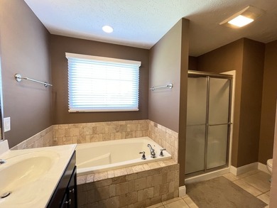 Like a new home on the corner of the lake in the Country Ridge - photo 16
