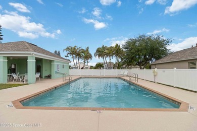 Welcome to your dream home! Remodeled and freshy painted - photo 20