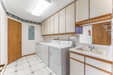 Welcome to this spacious Northwoods waterfront retreat on - photo 21
