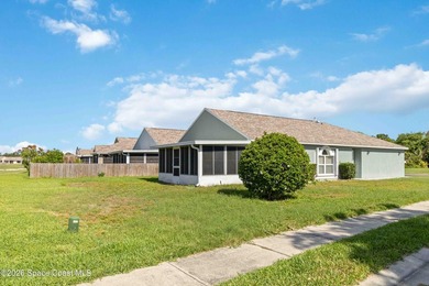 Welcome to your dream home! Remodeled and freshy painted - photo 26