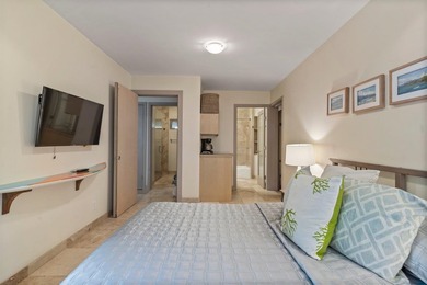 Welcome to 15 Nalu Place, where beachside living meets modern - photo 27