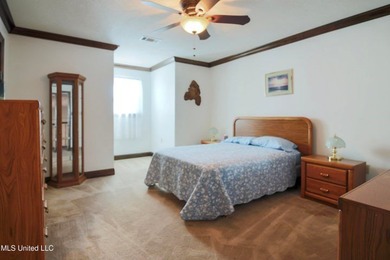 GORGEOUS ONE OF A KIND, CUSTOM Tudor home with plenty of space - photo 31