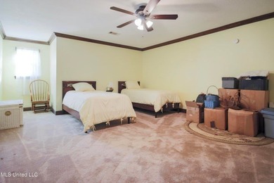 GORGEOUS ONE OF A KIND, CUSTOM Tudor home with plenty of space - photo 35