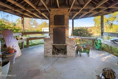 GORGEOUS ONE OF A KIND, CUSTOM Tudor home with plenty of space - photo 36