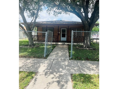 Charming investment opportunity meets endless potential. This - photo 2