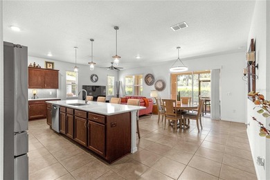 Under contract-accepting backup offers. Welcome to this popular - photo 13