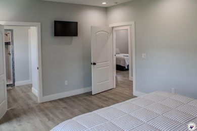 Escape to nature in this stunning 4 bedroom, 4 bath custom home - photo 13