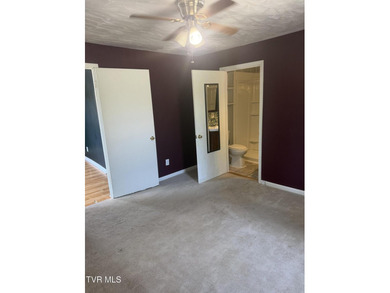 Charming, inviting, and full of potential! This 3-bedroom - photo 13