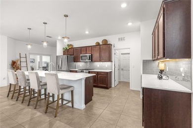 Under contract-accepting backup offers. Welcome to this popular - photo 15