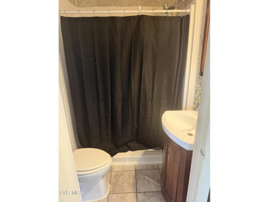 Charming, inviting, and full of potential! This 3-bedroom - photo 15