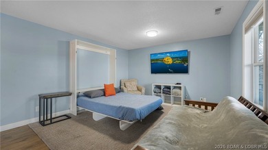 Beautifully updated 3 bed, 2 bath lakefront home at the 3MM in a - photo 21