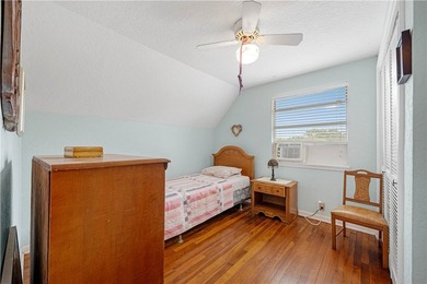 Amazing views from this 3/2/2 home in Ingleside on the Bay. Sits - photo 21
