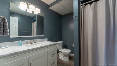 Beautifully updated 3 bed, 2 bath lakefront home at the 3MM in a - photo 23