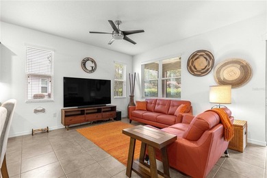 Under contract-accepting backup offers. Welcome to this popular - photo 23