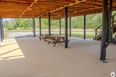 Escape to nature in this stunning 4 bedroom, 4 bath custom home - photo 24