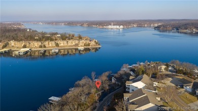 Beautifully updated 3 bed, 2 bath lakefront home at the 3MM in a - photo 28