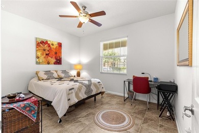 Under contract-accepting backup offers. Welcome to this popular - photo 28