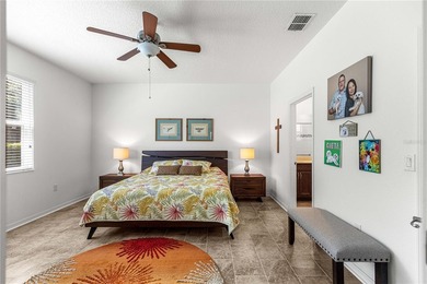 Under contract-accepting backup offers. Welcome to this popular - photo 32