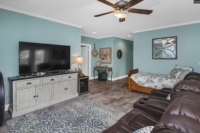Welcome to Timberlake Estates. Start your day with coffee on the - photo 41