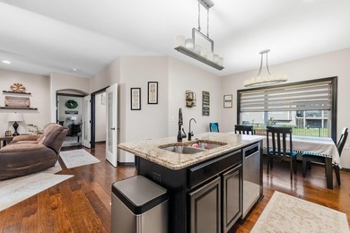 Welcome to this beautifully maintained 6-bedroom, 4-bath home - photo 7