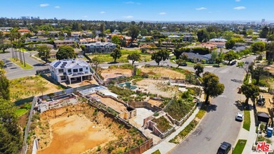 Set within the highly coveted Huntington enclave of the Pacific - photo 8