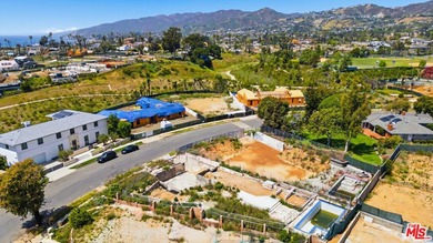 Set within the highly coveted Huntington enclave of the Pacific - photo 10