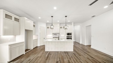 NEW PRICE + $7,500 for closing cost concessions!! Built by - photo 4