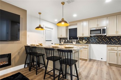 A new opportunity has arisen in Lynwood Place. This property has - photo 7