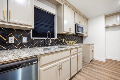 A new opportunity has arisen in Lynwood Place. This property has - photo 9