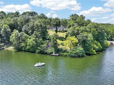 Rare opportunity on nearly 2.5 acres with approx. 300 ft of - photo 3