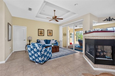 Impressive WATERFRONT home ON TWO LOTS (A HALF ACRE) with 3 - photo 16
