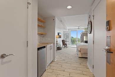 The buyer's condo did not close, so this contract fell through - photo 19