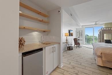 The buyer's condo did not close, so this contract fell through - photo 22