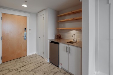 The buyer's condo did not close, so this contract fell through - photo 23