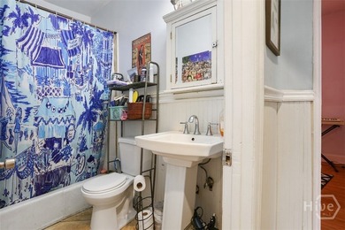 HAVE YOU BEEN LOOKING FOR A DUPLEX WHERE YOU CAN LIVE IN ONE - photo 29